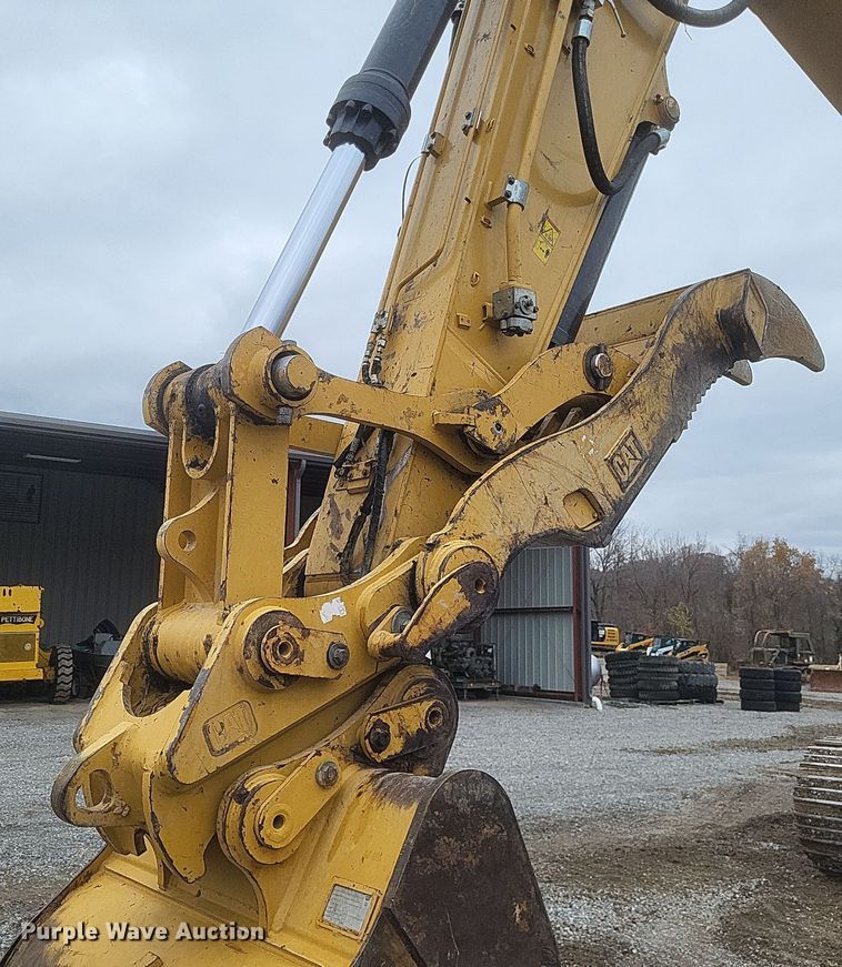 image for item DK1228 2017 Caterpillar 336FL  excavator