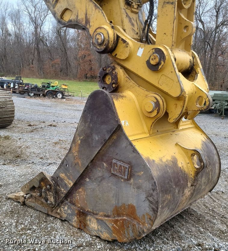image for item DK1228 2017 Caterpillar 336FL  excavator
