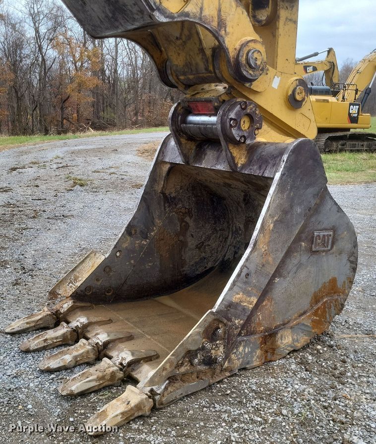 image for item DK1228 2017 Caterpillar 336FL  excavator