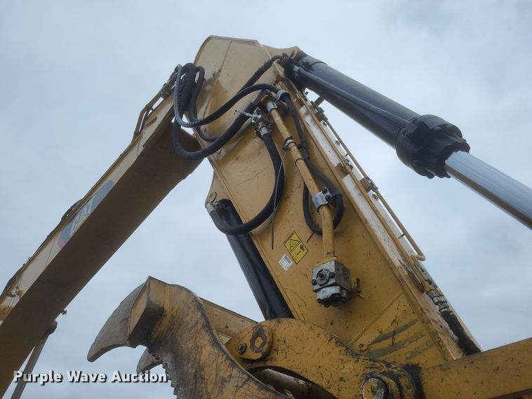 image for item DK1228 2017 Caterpillar 336FL  excavator