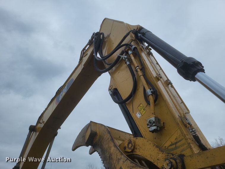 image for item DK1228 2017 Caterpillar 336FL  excavator