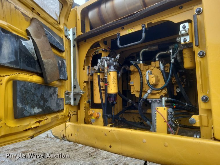 image for item DK1228 2017 Caterpillar 336FL  excavator