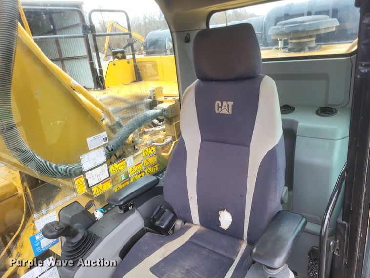 image for item DK1228 2017 Caterpillar 336FL  excavator