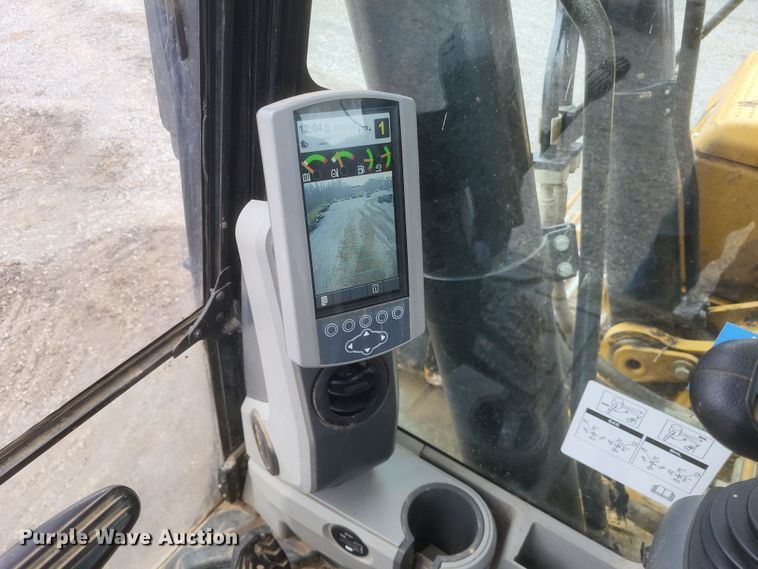 image for item DK1228 2017 Caterpillar 336FL  excavator