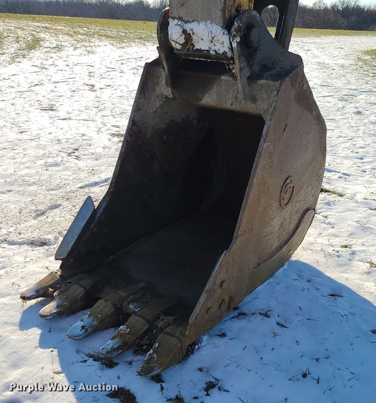 image for item DK4142 2004 John Deere 330C LC  excavator