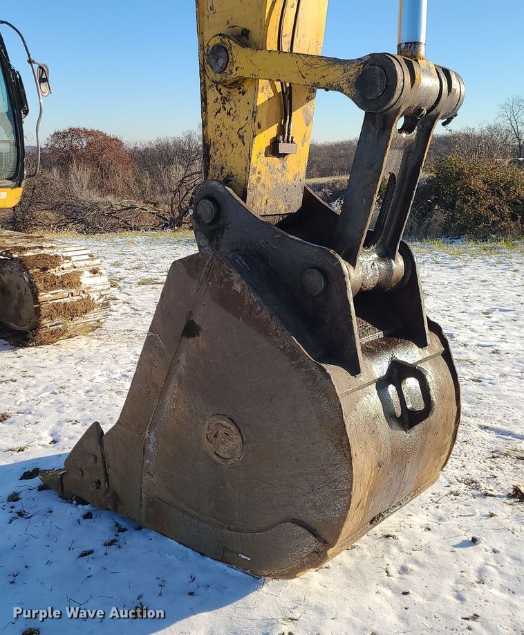 image for item DK4142 2004 John Deere 330C LC  excavator