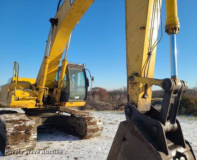 image for item DK4142 2004 John Deere 330C LC  excavator