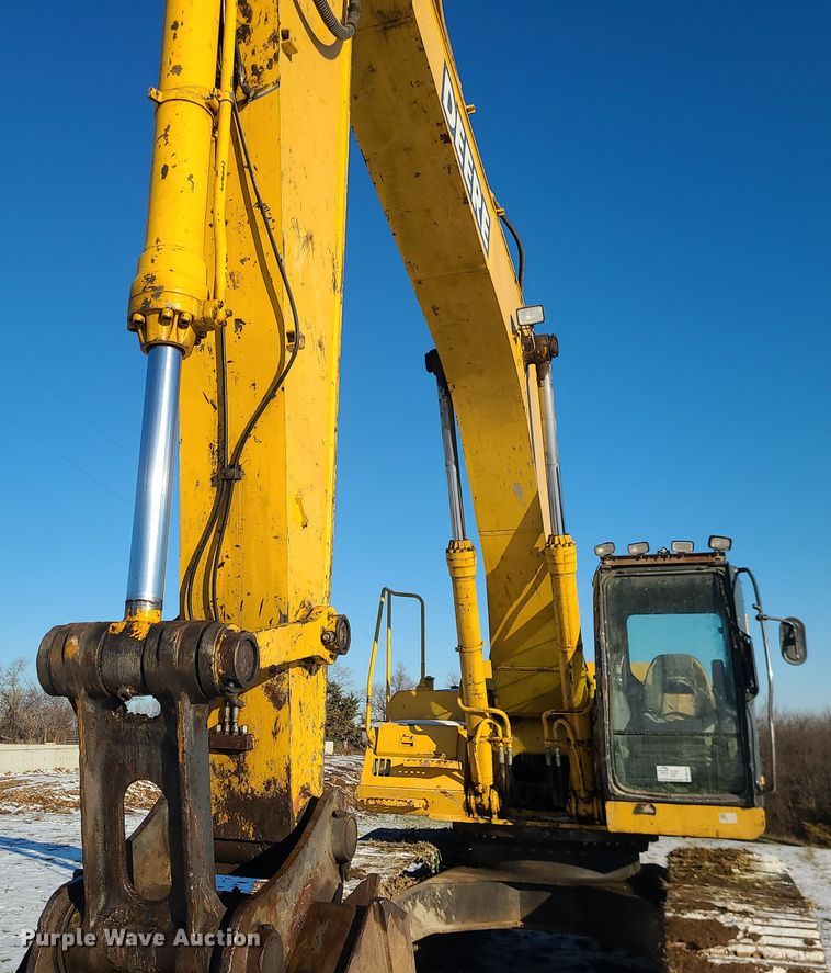 image for item DK4142 2004 John Deere 330C LC  excavator