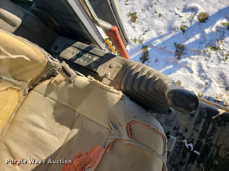 image for item DK4142 2004 John Deere 330C LC  excavator