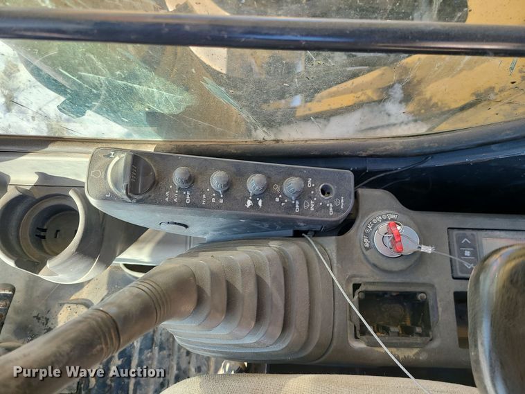 image for item DK4142 2004 John Deere 330C LC  excavator