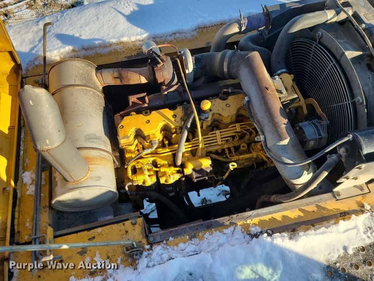 image for item DK4142 2004 John Deere 330C LC  excavator