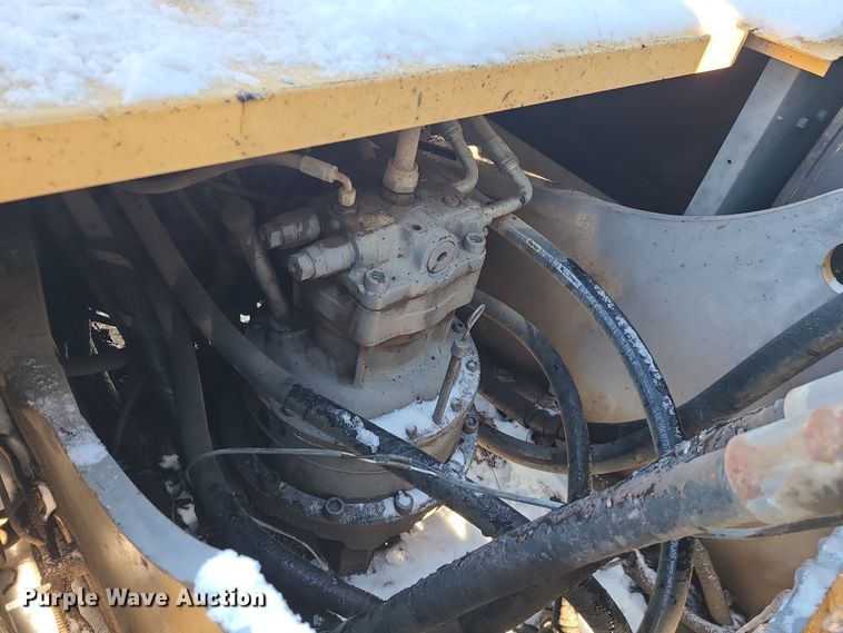 image for item DK4142 2004 John Deere 330C LC  excavator