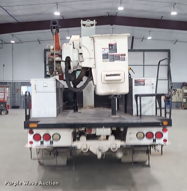 image for item DK4144 2006 Freightliner M2 Business Class  bucket truck