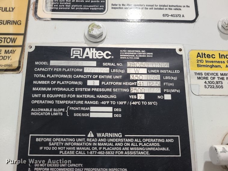 image for item DK4144 2006 Freightliner M2 Business Class  bucket truck