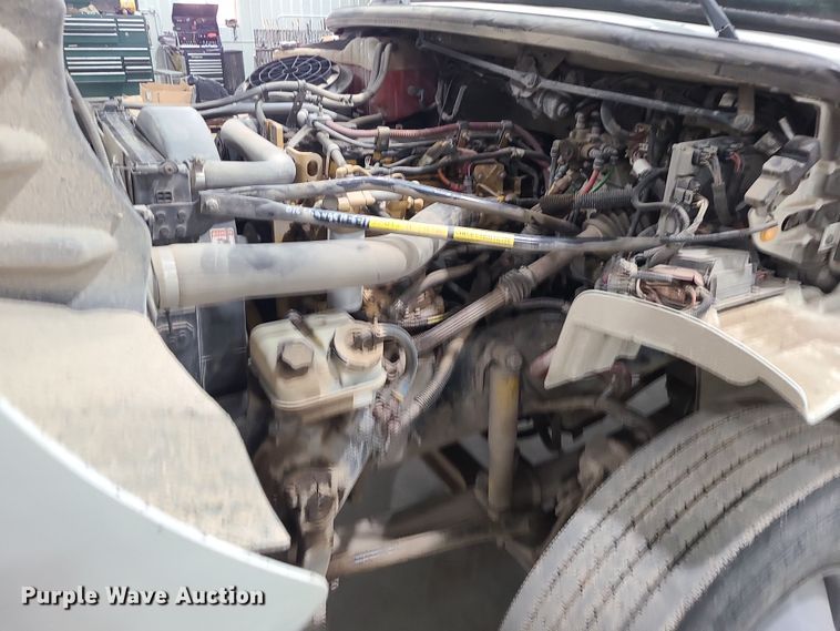 image for item DK4144 2006 Freightliner M2 Business Class  bucket truck