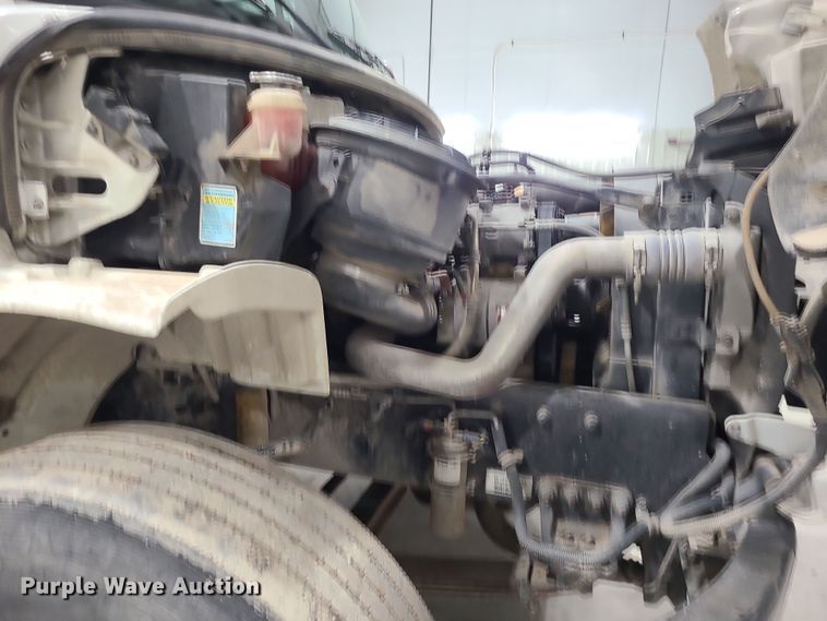 image for item DK4144 2006 Freightliner M2 Business Class  bucket truck