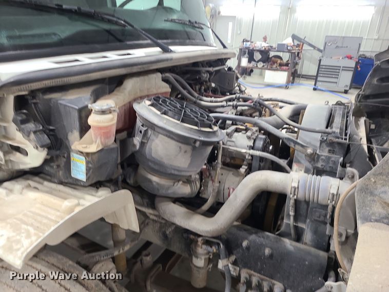 image for item DK4144 2006 Freightliner M2 Business Class  bucket truck