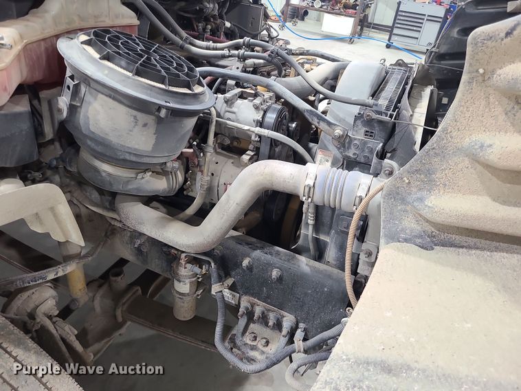 image for item DK4144 2006 Freightliner M2 Business Class  bucket truck