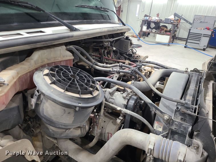 image for item DK4144 2006 Freightliner M2 Business Class  bucket truck