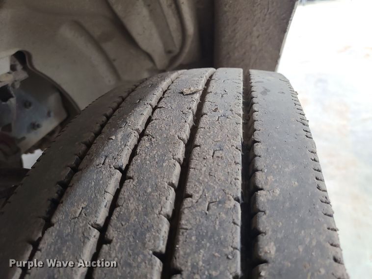 image for item DK4144 2006 Freightliner M2 Business Class  bucket truck