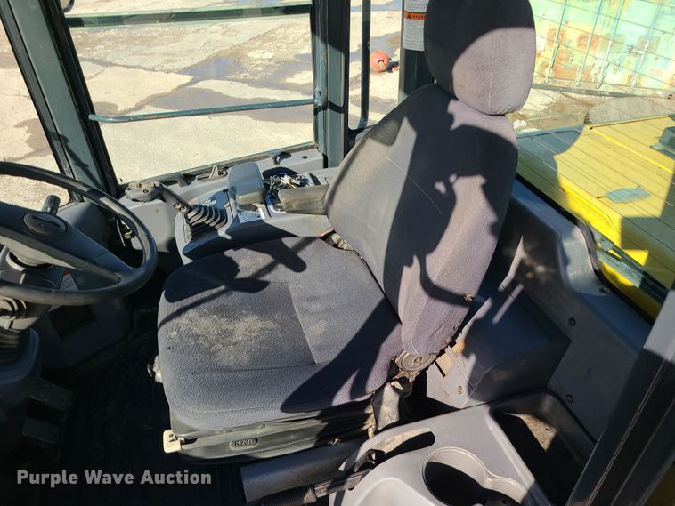 image for item DK4160 2006 Komatsu WA250-5L  wheel loader