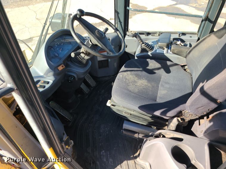 image for item DK4160 2006 Komatsu WA250-5L  wheel loader