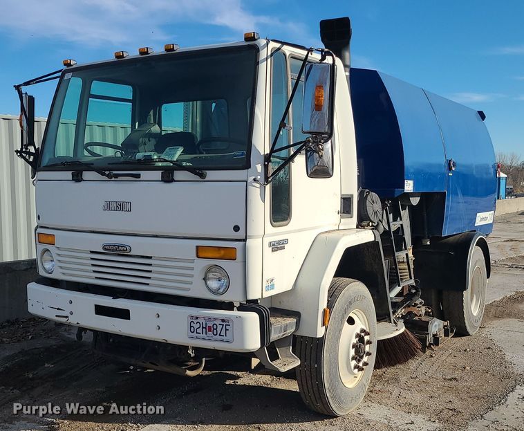 image for item DK4168 2003 Freightliner FC70  street sweeper truck