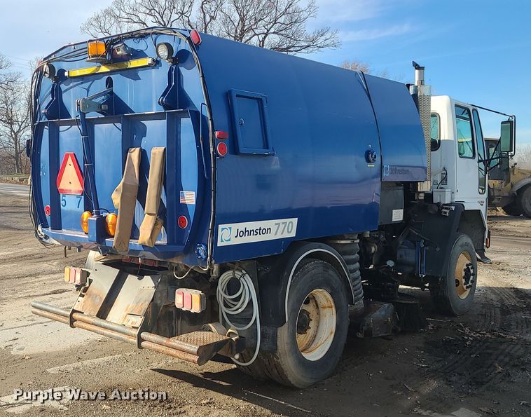 image for item DK4168 2003 Freightliner FC70  street sweeper truck