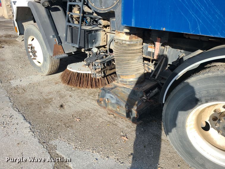 image for item DK4168 2003 Freightliner FC70  street sweeper truck