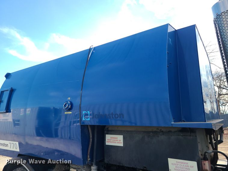 image for item DK4168 2003 Freightliner FC70  street sweeper truck