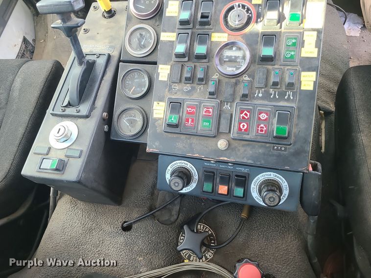 image for item DK4168 2003 Freightliner FC70  street sweeper truck