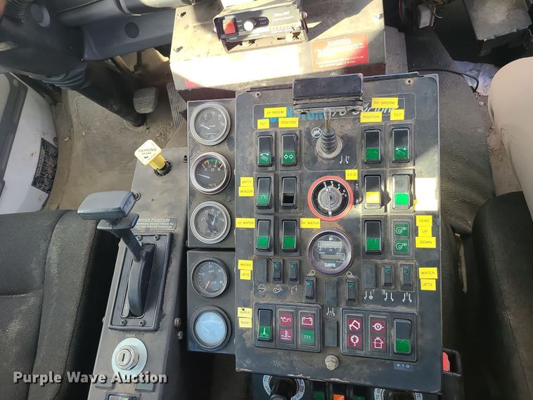 image for item DK4168 2003 Freightliner FC70  street sweeper truck