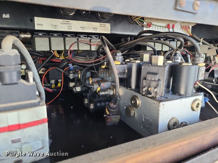 image for item DK4168 2003 Freightliner FC70  street sweeper truck