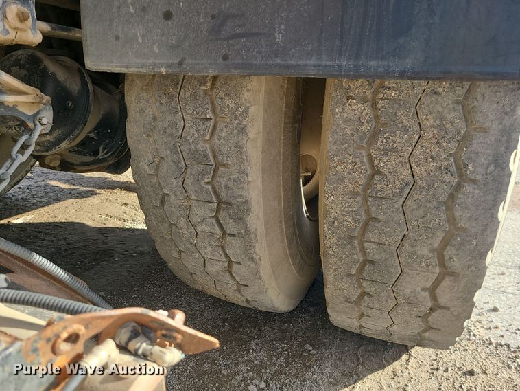 image for item DK4168 2003 Freightliner FC70  street sweeper truck