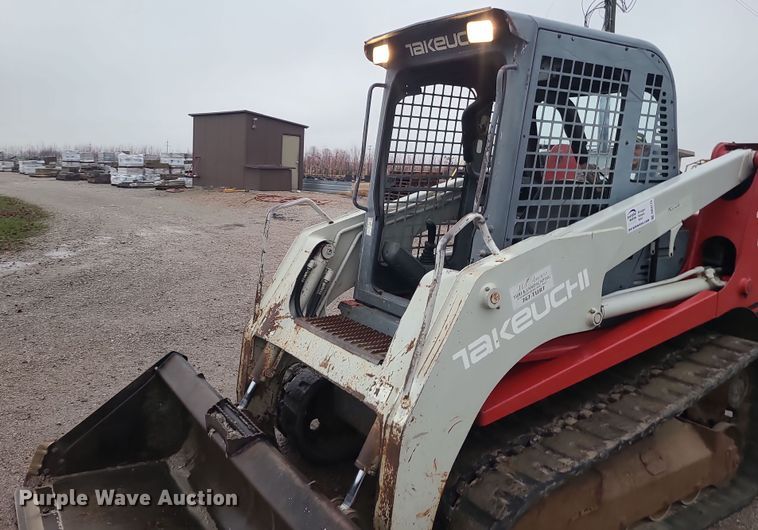 image for item DK4173 2004 Takeuchi TL140  tracked skid steer loader