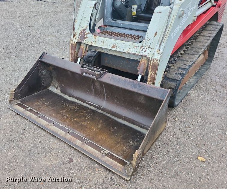 image for item DK4173 2004 Takeuchi TL140  tracked skid steer loader