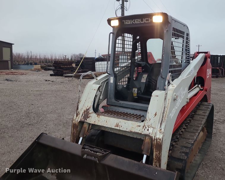 image for item DK4173 2004 Takeuchi TL140  tracked skid steer loader