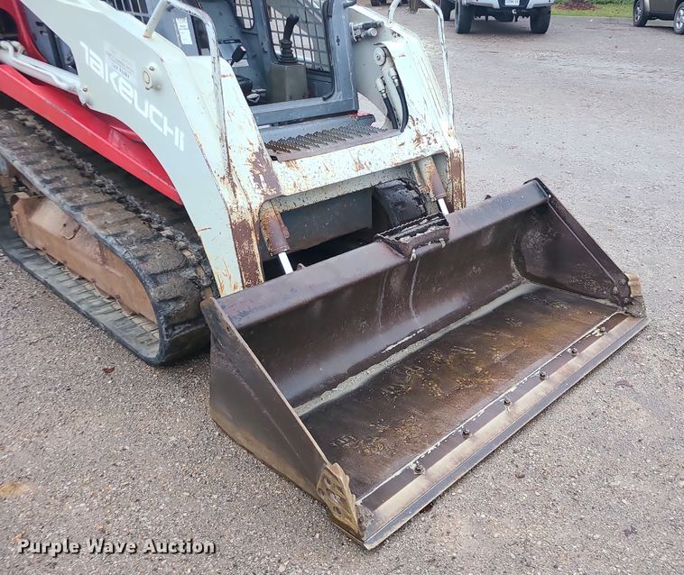 image for item DK4173 2004 Takeuchi TL140  tracked skid steer loader