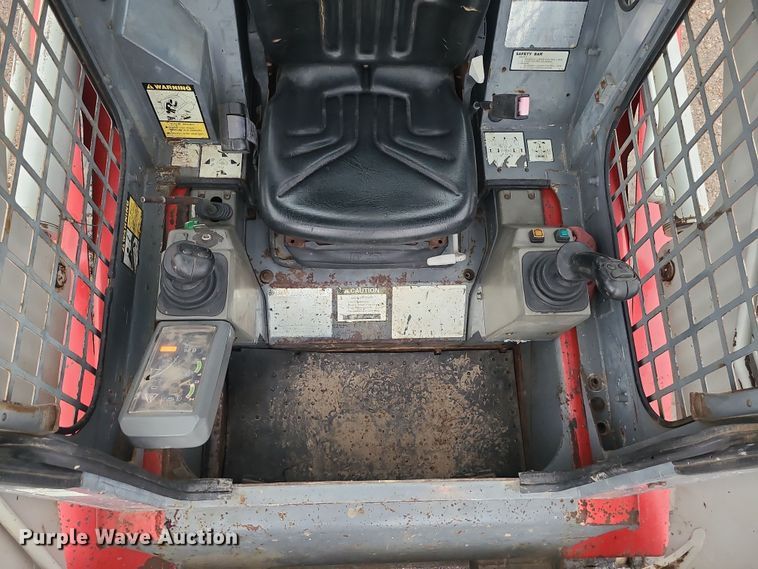 image for item DK4173 2004 Takeuchi TL140  tracked skid steer loader