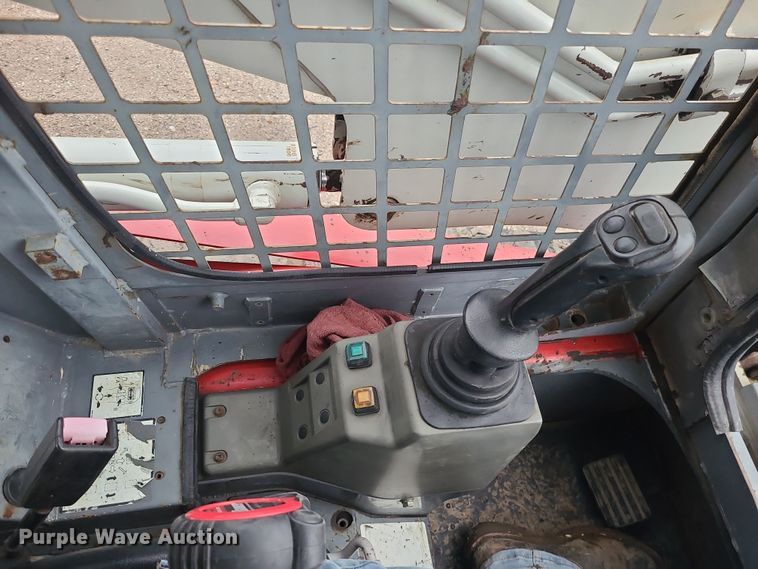 image for item DK4173 2004 Takeuchi TL140  tracked skid steer loader