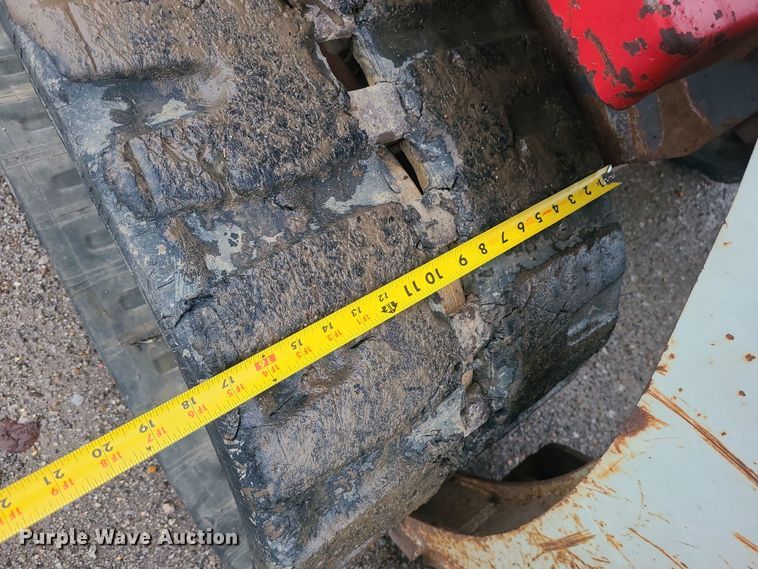 image for item DK4173 2004 Takeuchi TL140  tracked skid steer loader