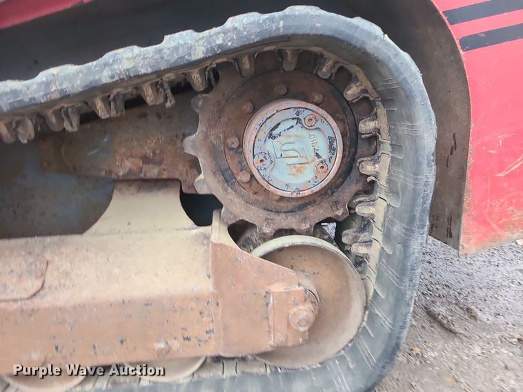 image for item DK4173 2004 Takeuchi TL140  tracked skid steer loader