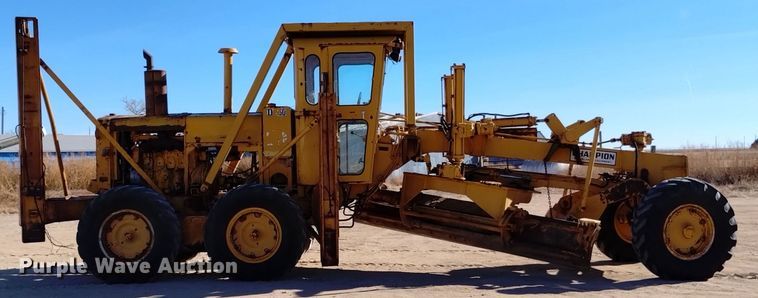 image for item DK8882 1972 Champion D-560  rigid frame motor grader