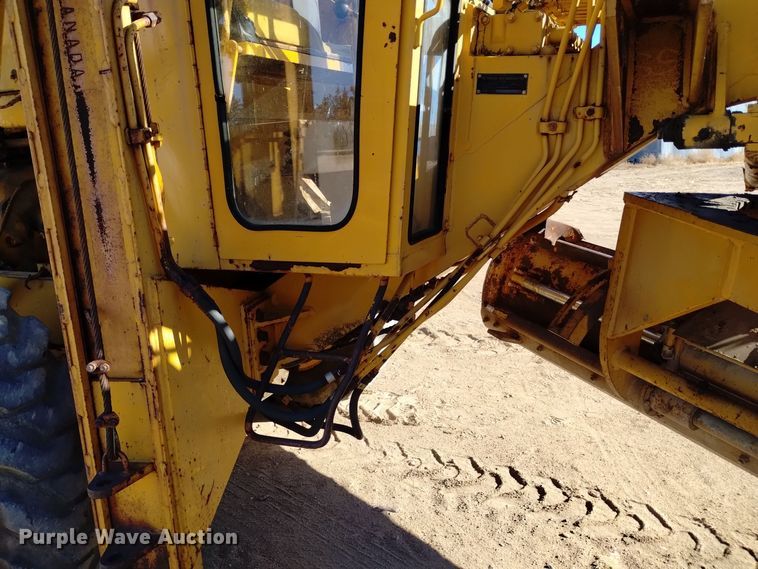 image for item DK8882 1972 Champion D-560  rigid frame motor grader