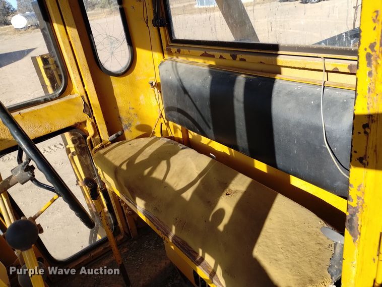 image for item DK8882 1972 Champion D-560  rigid frame motor grader