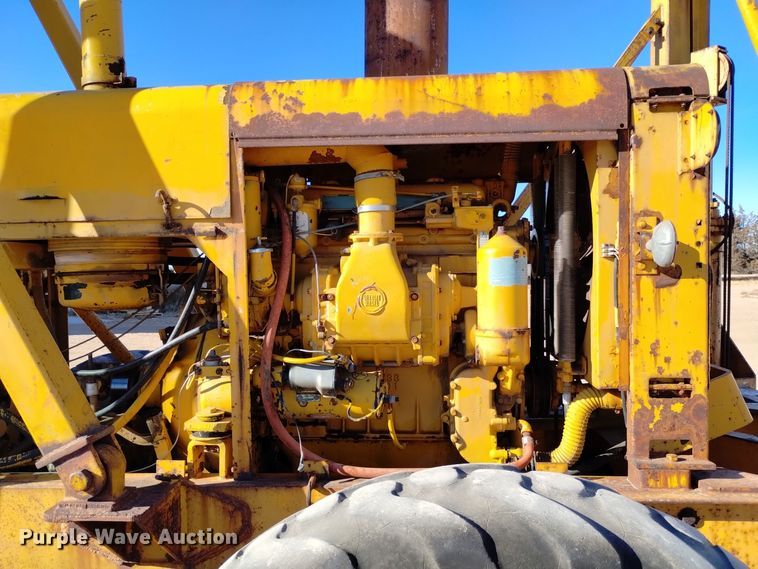 image for item DK8882 1972 Champion D-560  rigid frame motor grader