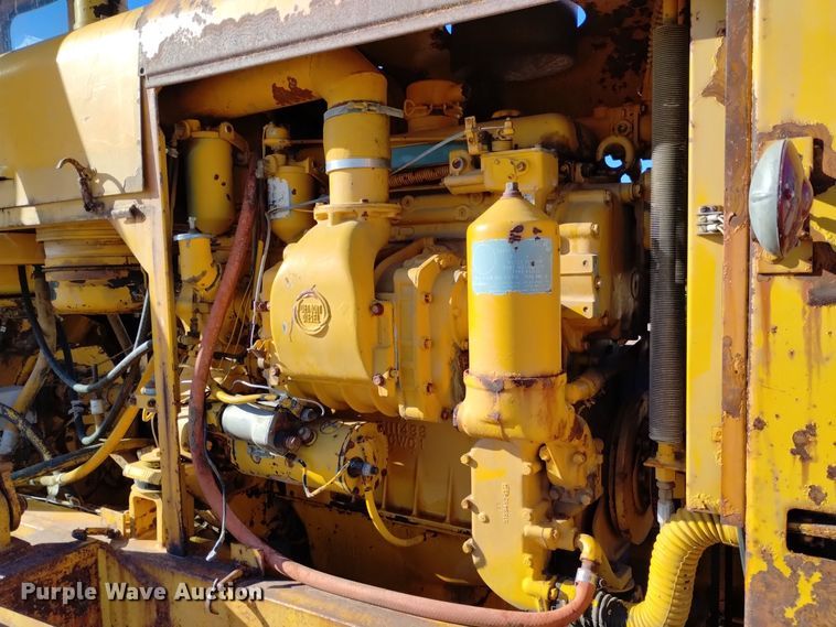 image for item DK8882 1972 Champion D-560  rigid frame motor grader