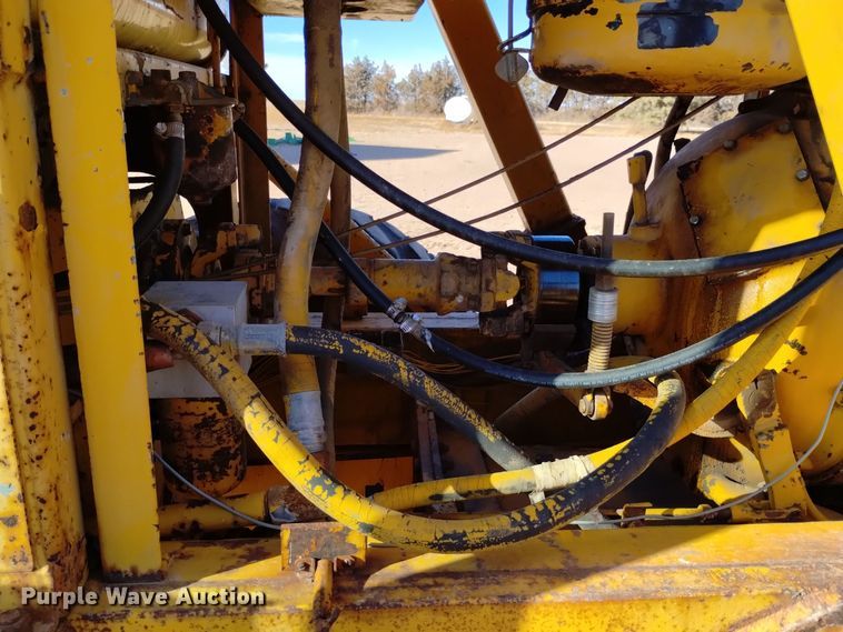 image for item DK8882 1972 Champion D-560  rigid frame motor grader