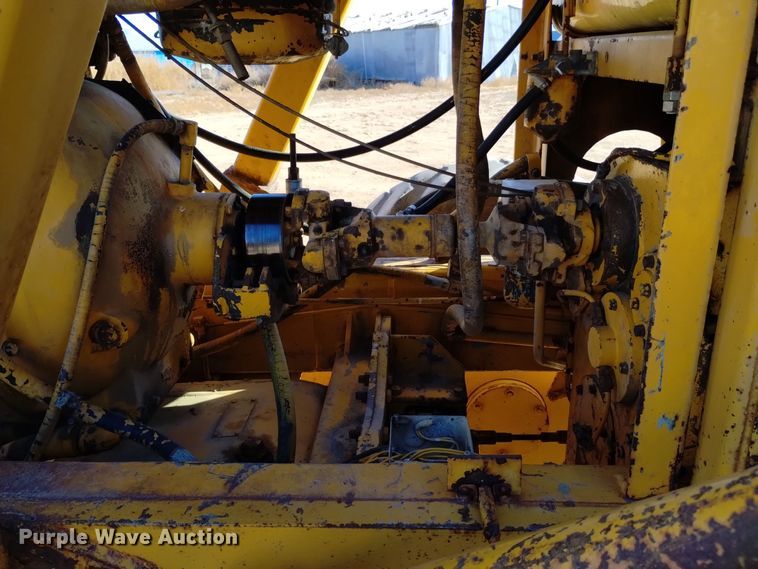 image for item DK8882 1972 Champion D-560  rigid frame motor grader