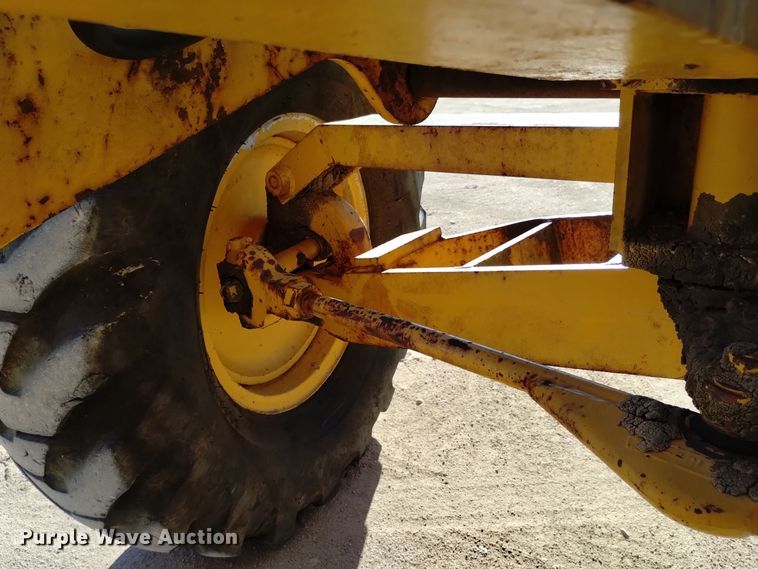 image for item DK8882 1972 Champion D-560  rigid frame motor grader